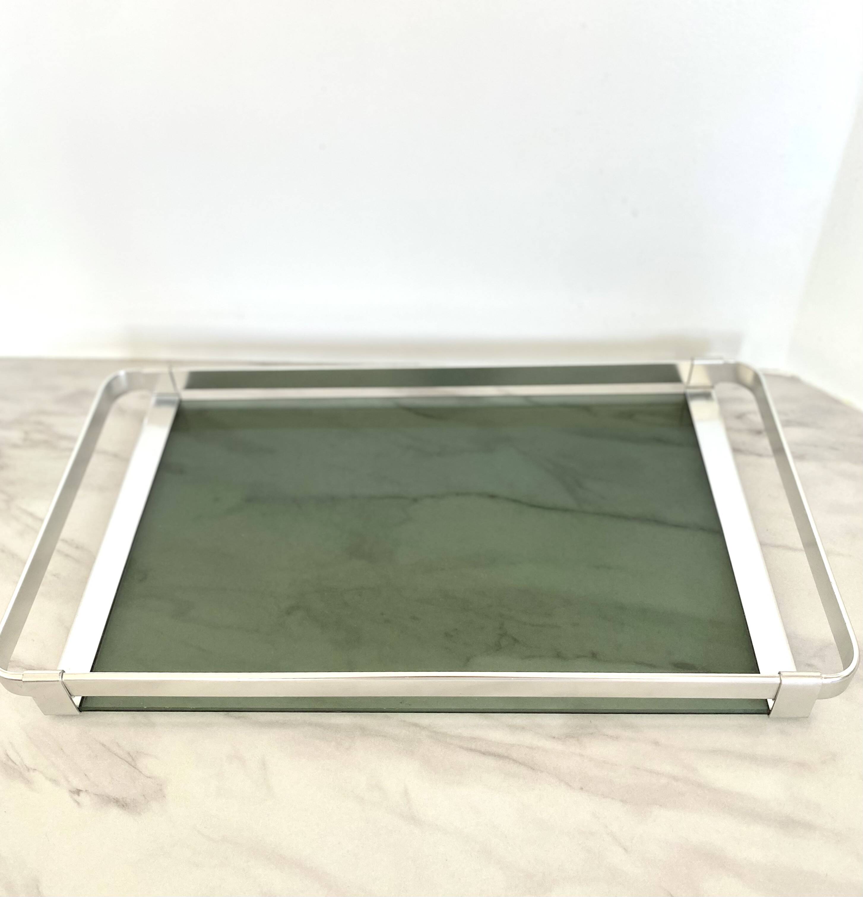 Aluminium and chrome plateau MB Italy 1970s - 45 cm