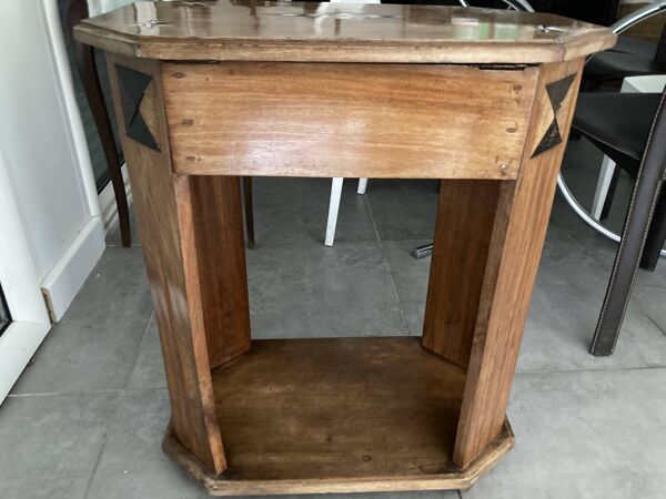 Table d'appoint, travailleuse marquetée Art déco