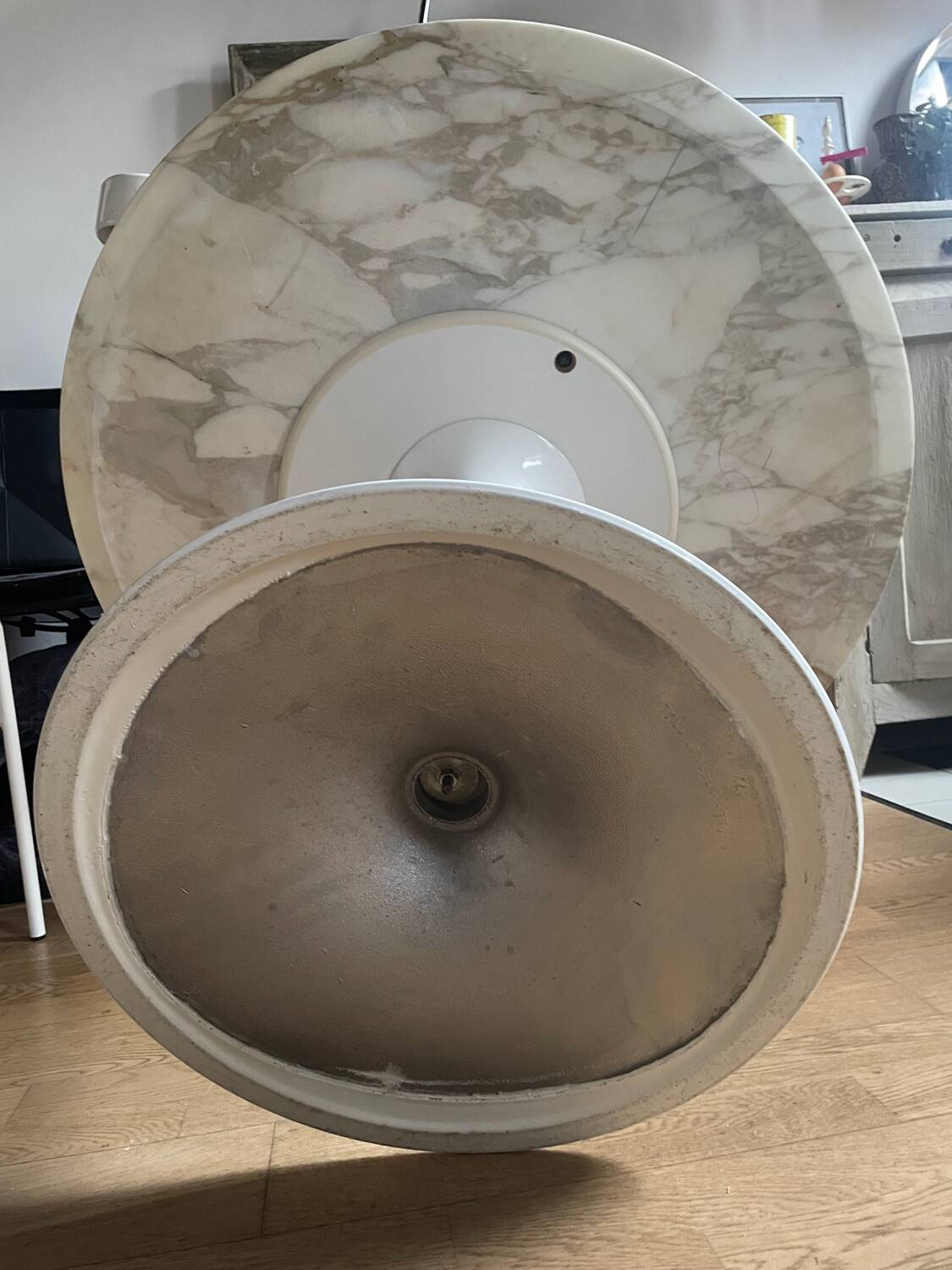 Table Eero by Knoll 1970