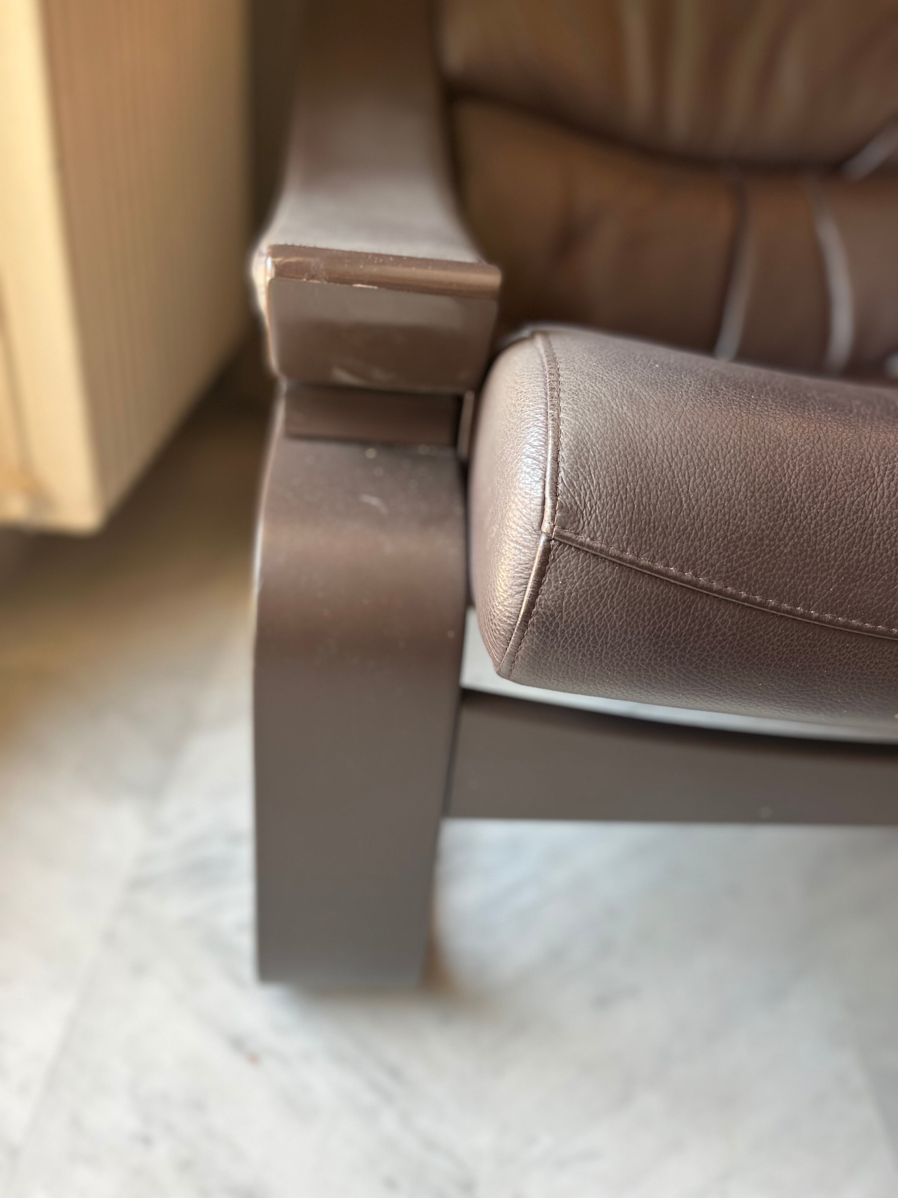 Armchair model Royal Leather Roche Bobois