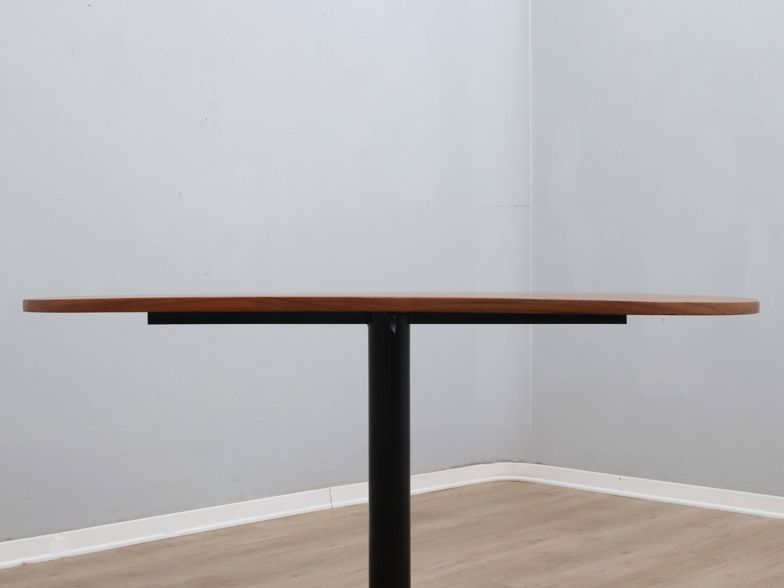 Vittorio Nobili 1950s round dining table in teak & brass