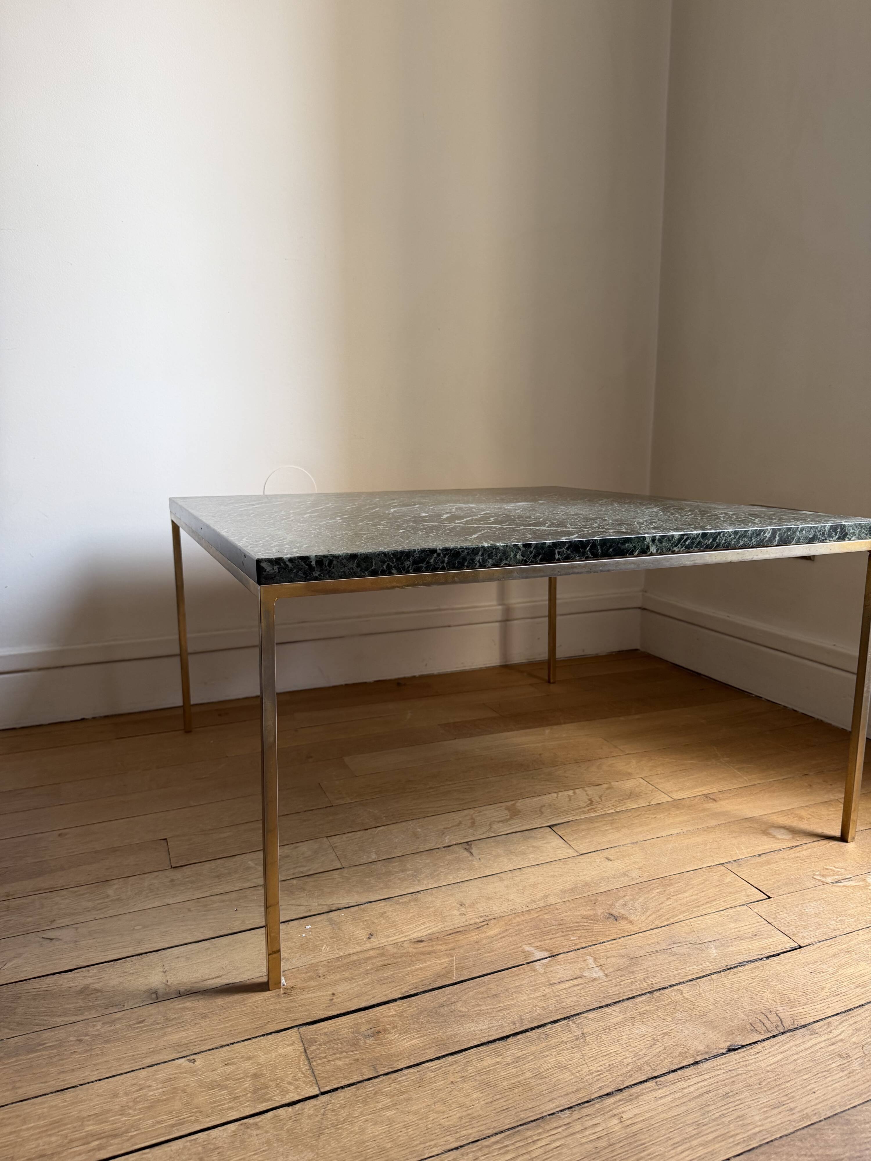 Vintage coffee table in green marble and brass, 1960s-70s.