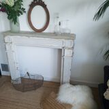 Fireplace mantle