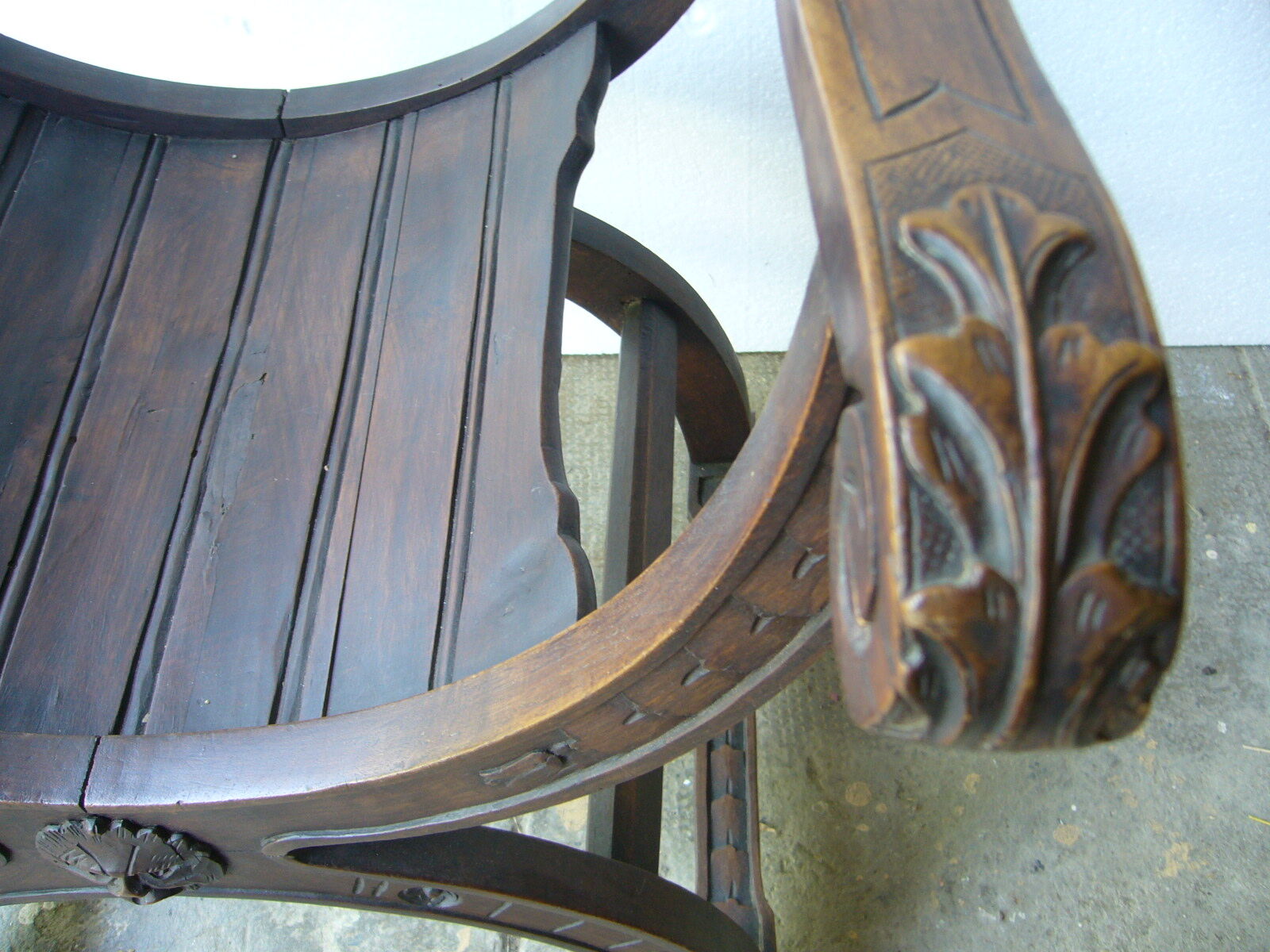 Old Dagobert chair