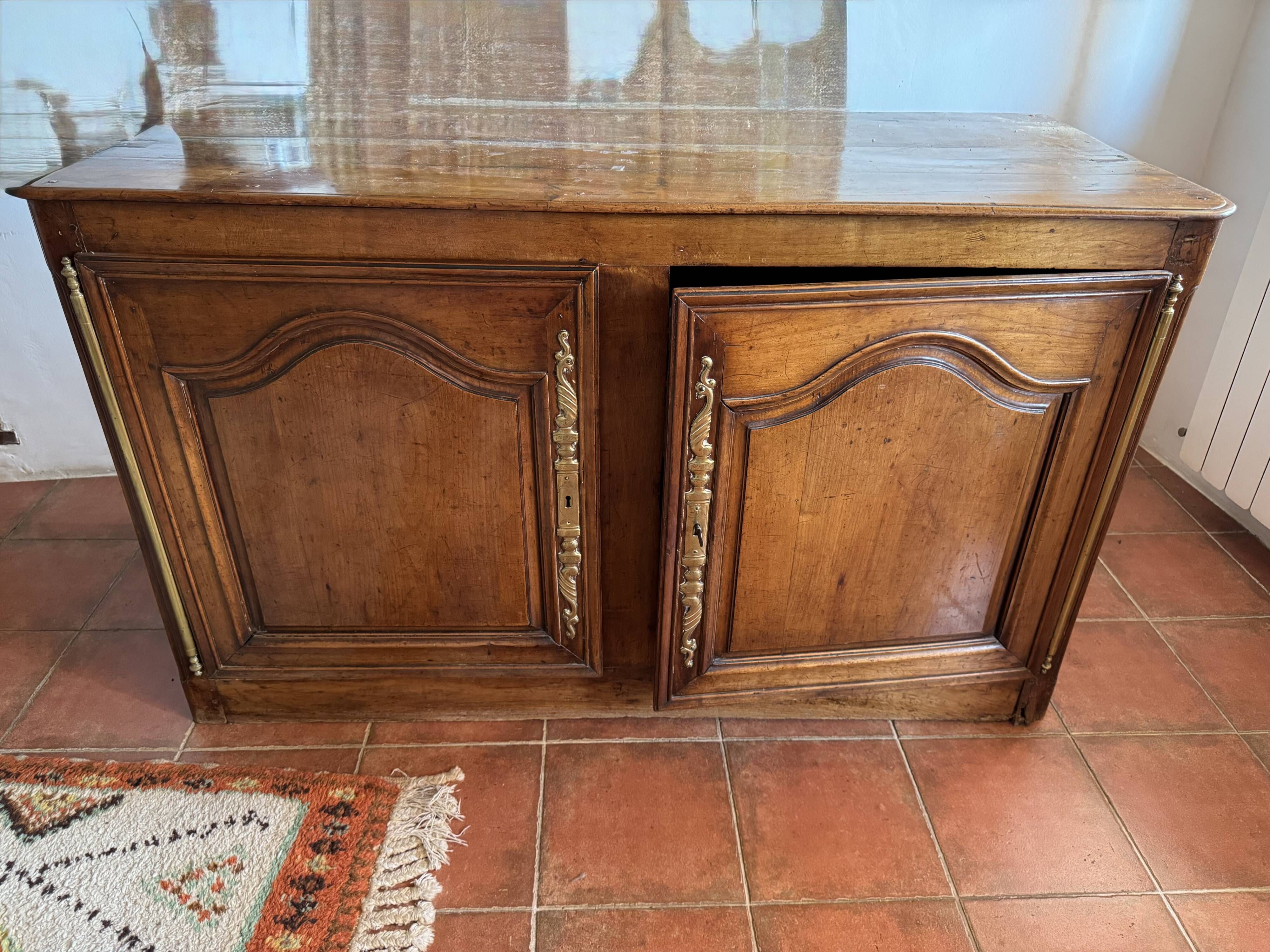Buffet bas deux portes