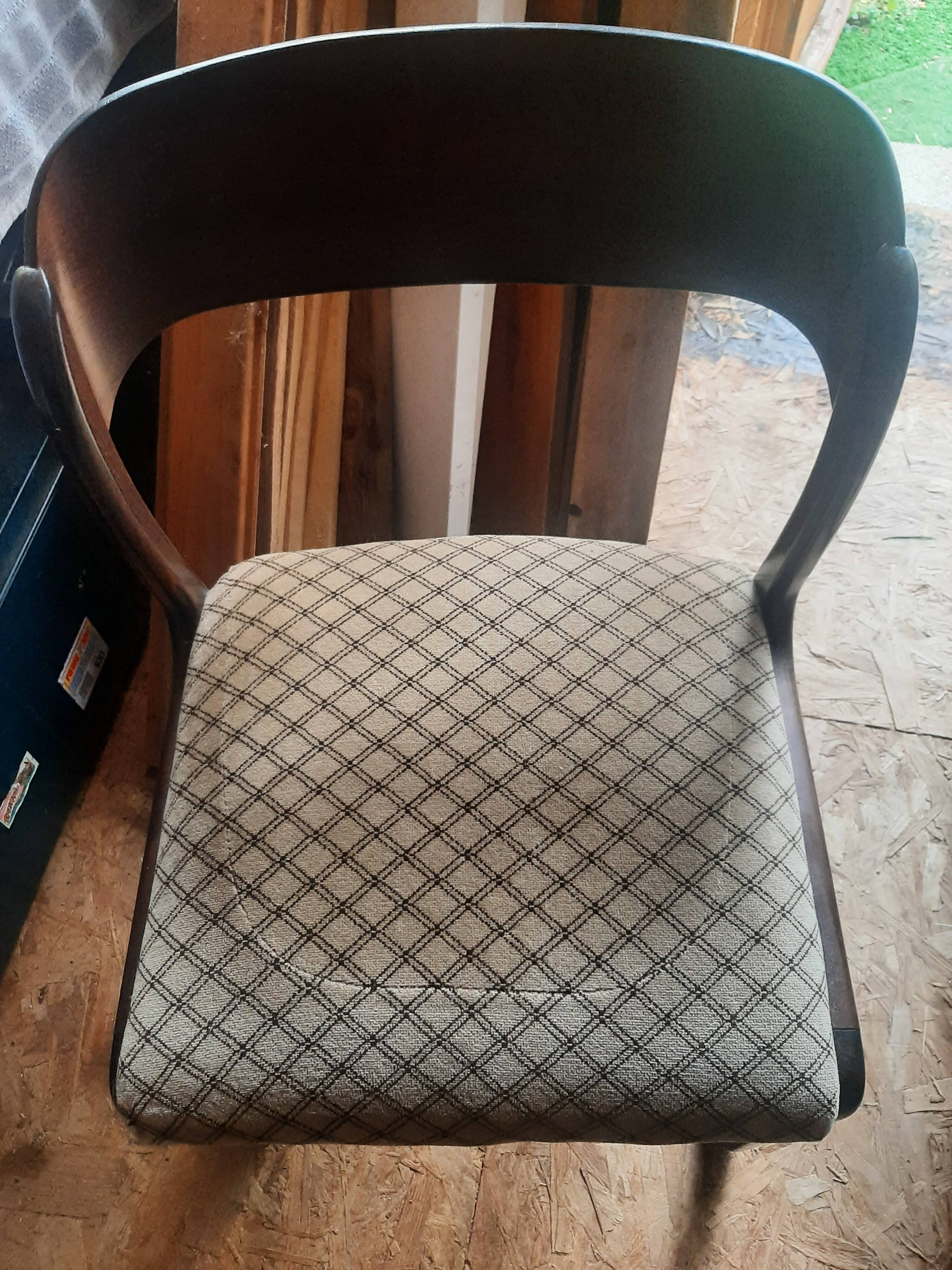 lot of 6 Baumann sled chairs