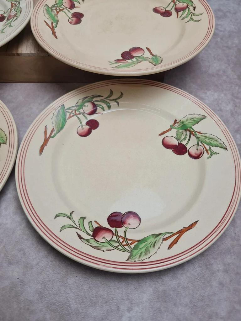 Set of 6 flat plates Boch La Louvière Belgium model 2460 with polychrome cherry decoration.