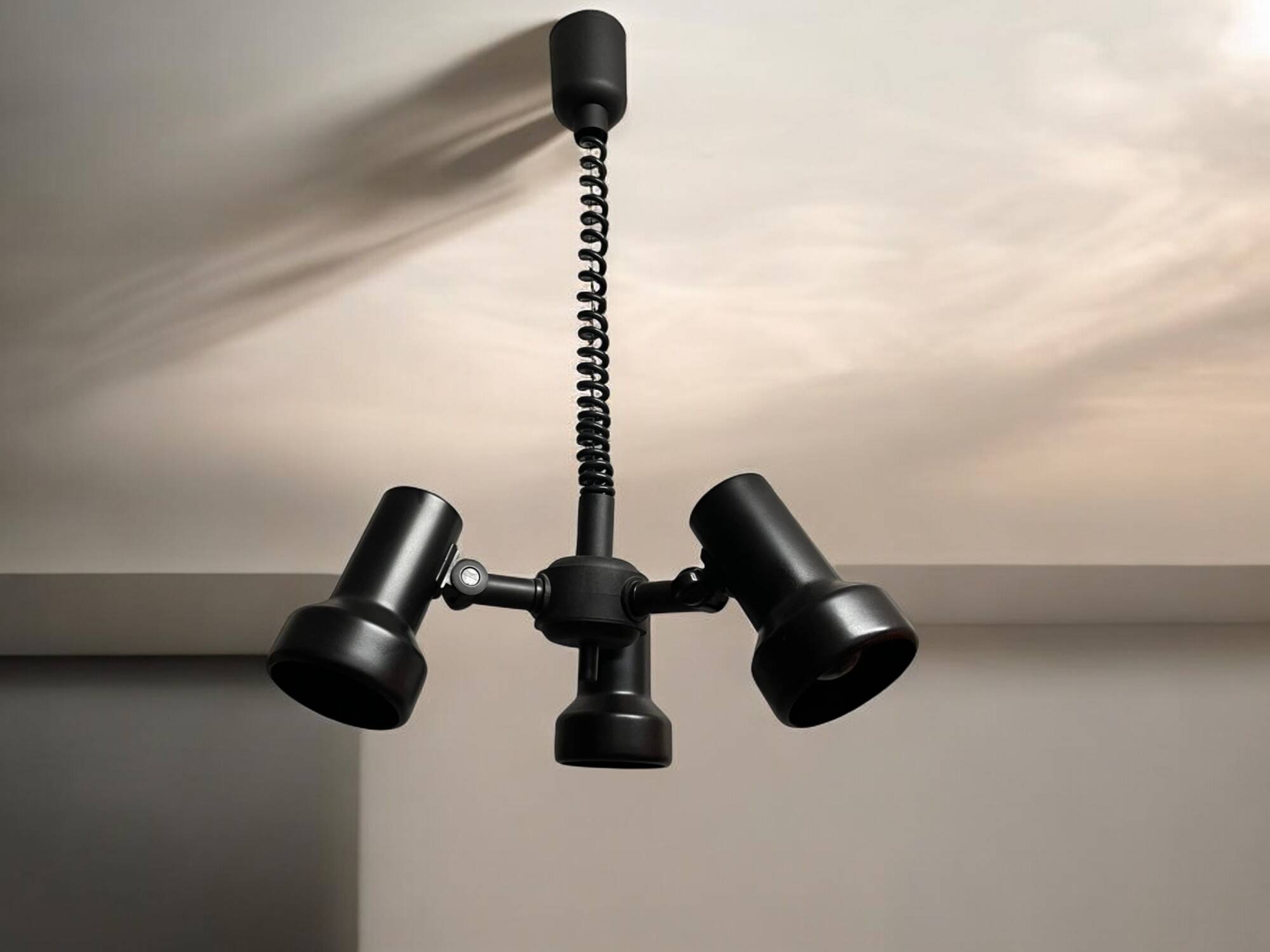 Industrial retractable adjustable 3 spot light  chandelier