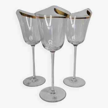 Three vintage Villeroy and Boch “tulip” wine glasses, 26 cm