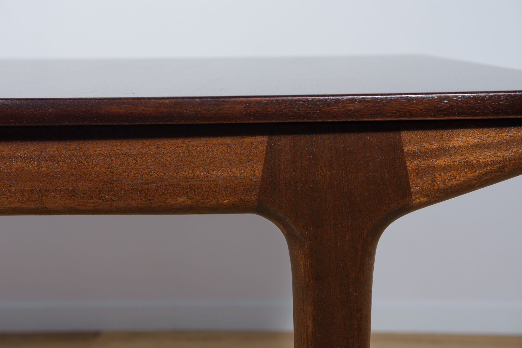 Mid-Century Teak Extendable Dining Table from McIntosh, 1960s