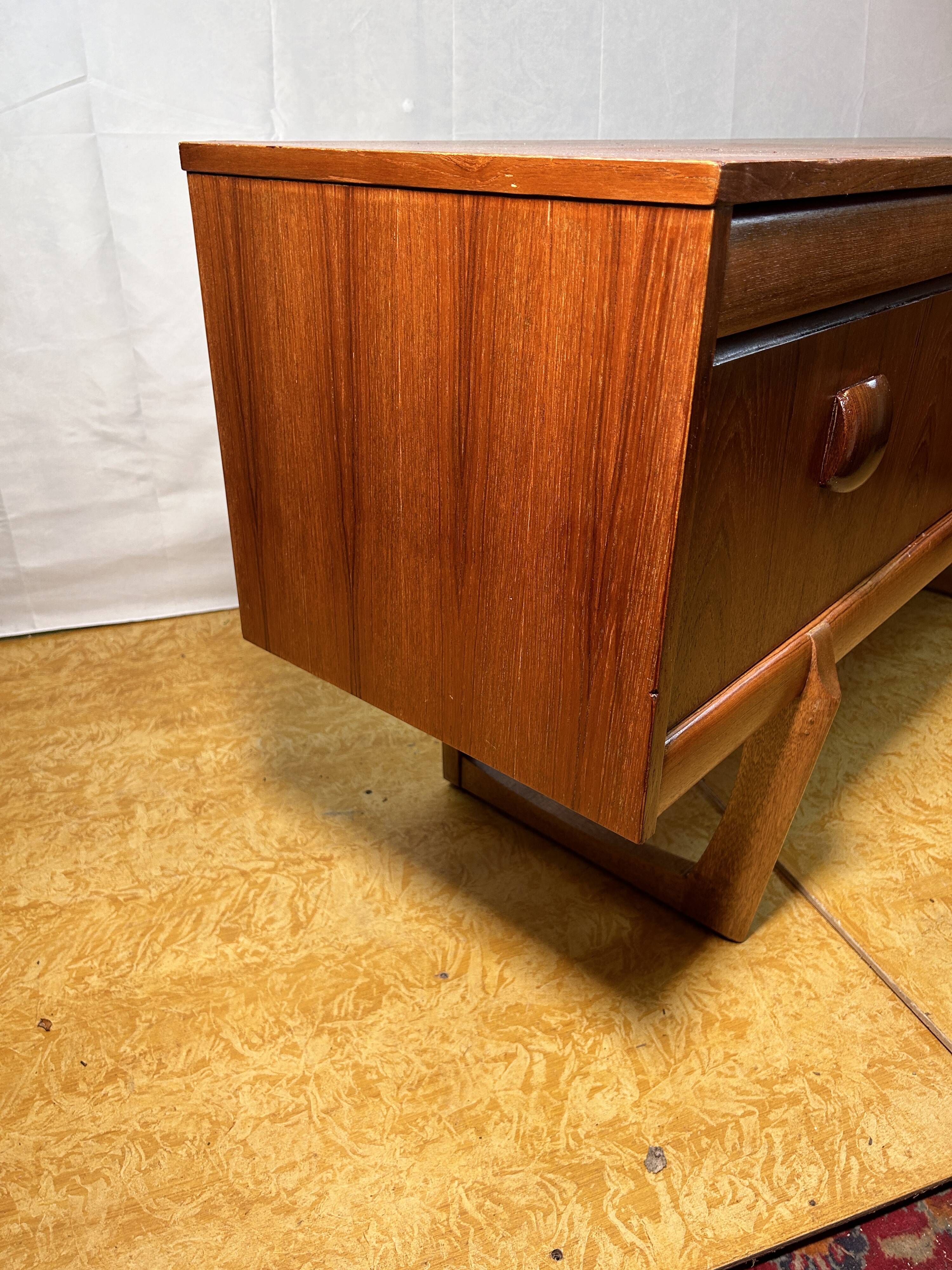 Mid Century retro vintage teak sideboard by Elliots of Newbury 1960