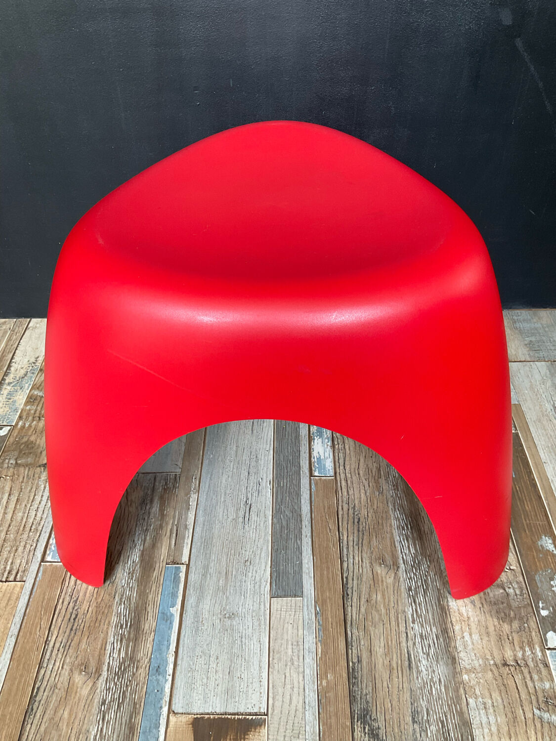 Stool elephant design Sori Yanagi for Vitra