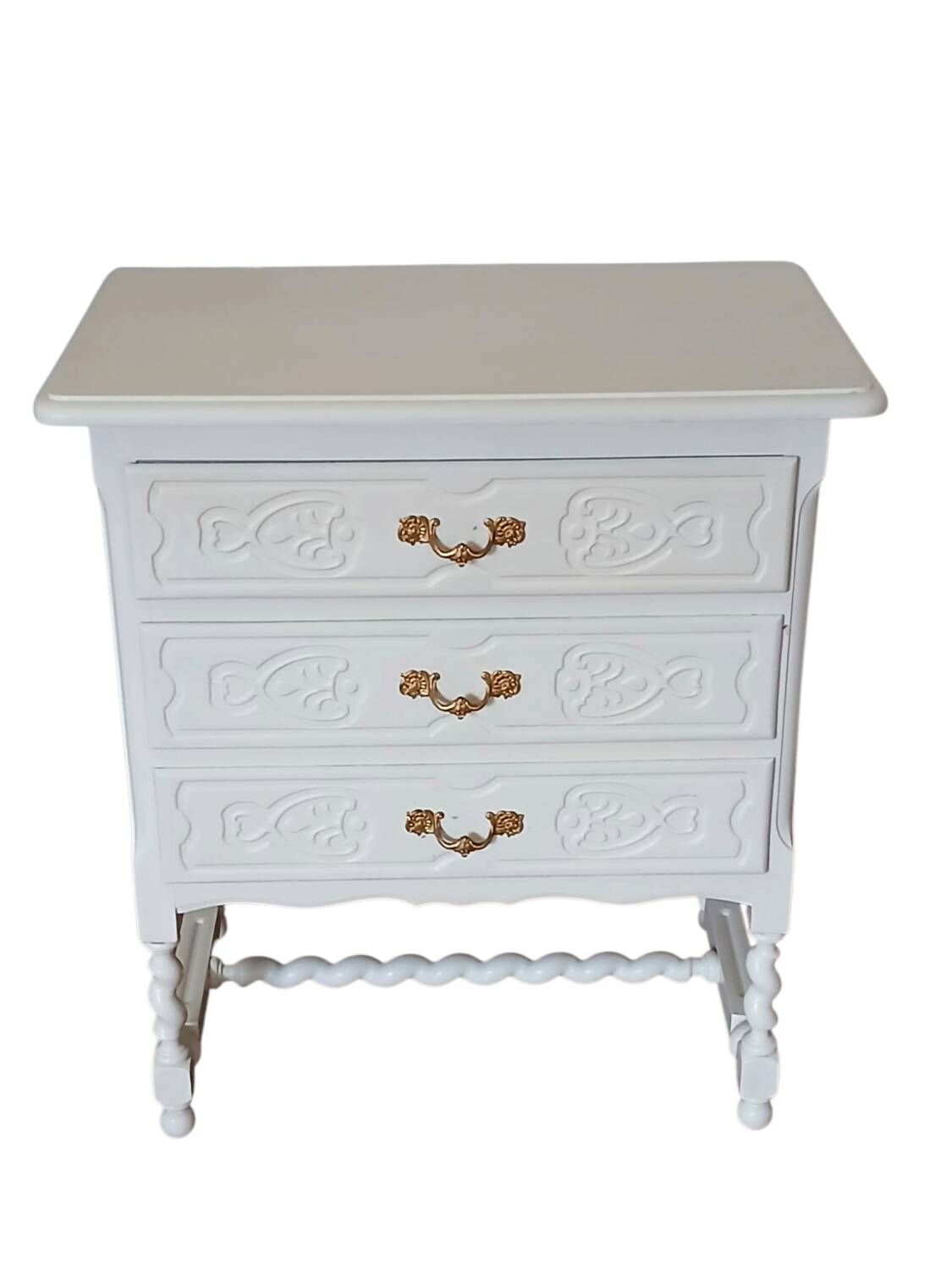 Vintage chest of drawers