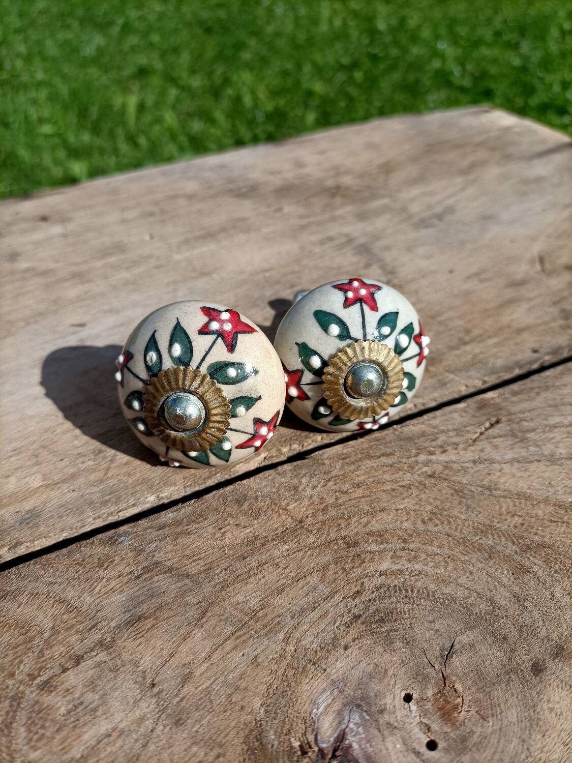 Retro door knobs in genuine sandstone