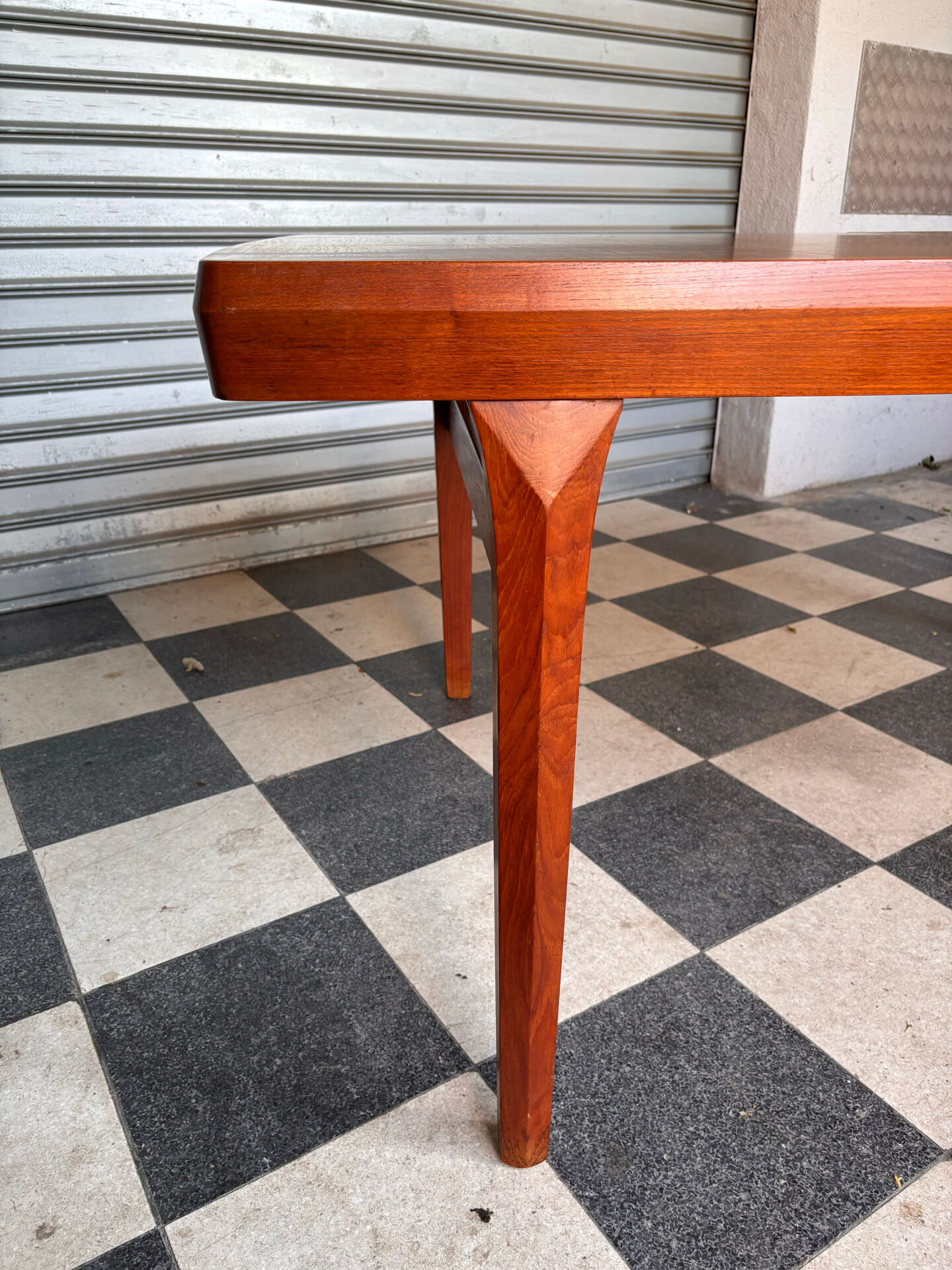 Table scandinave en teck