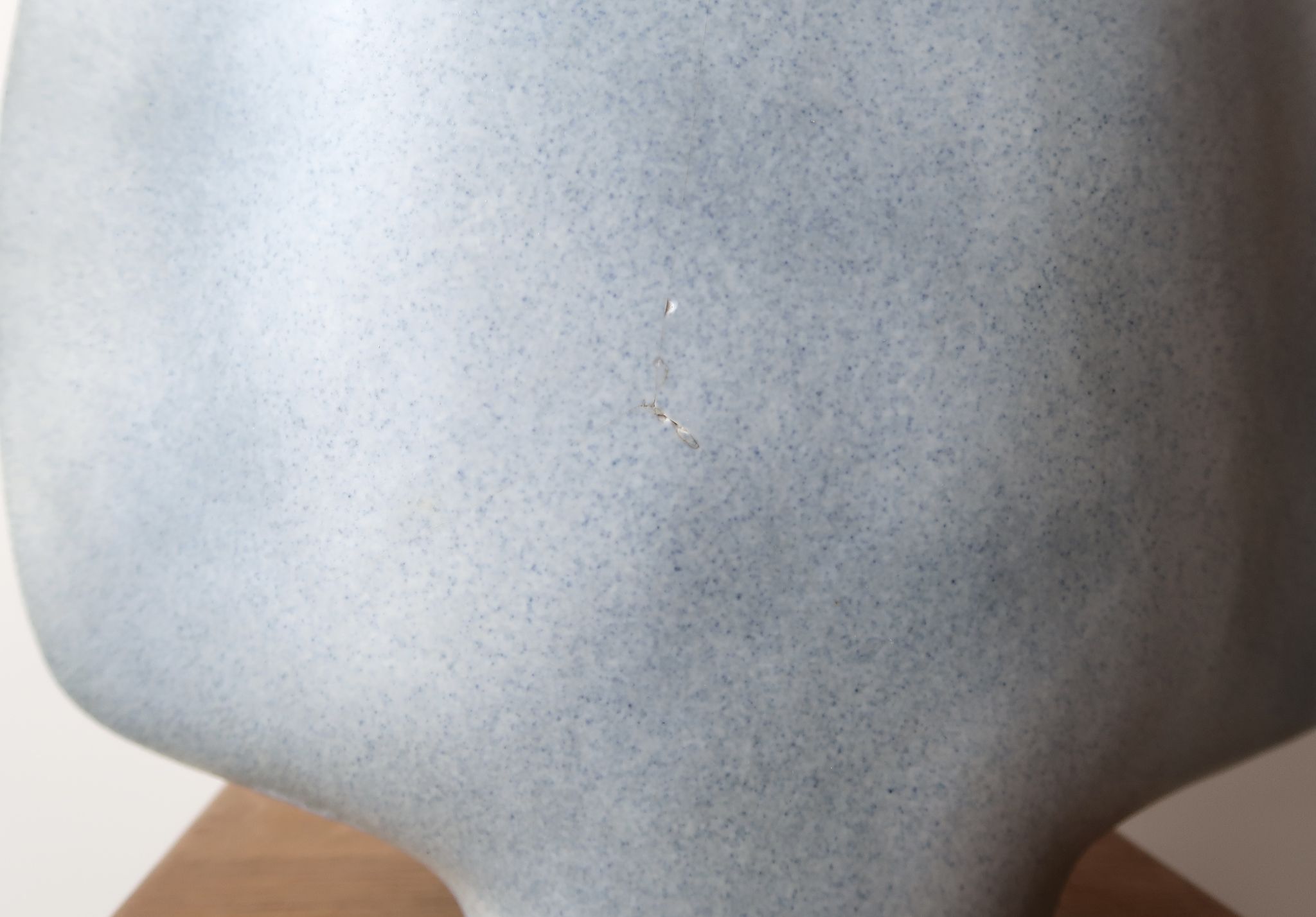 Vase de Yves Mohy en porcelaine Virebent, années 70