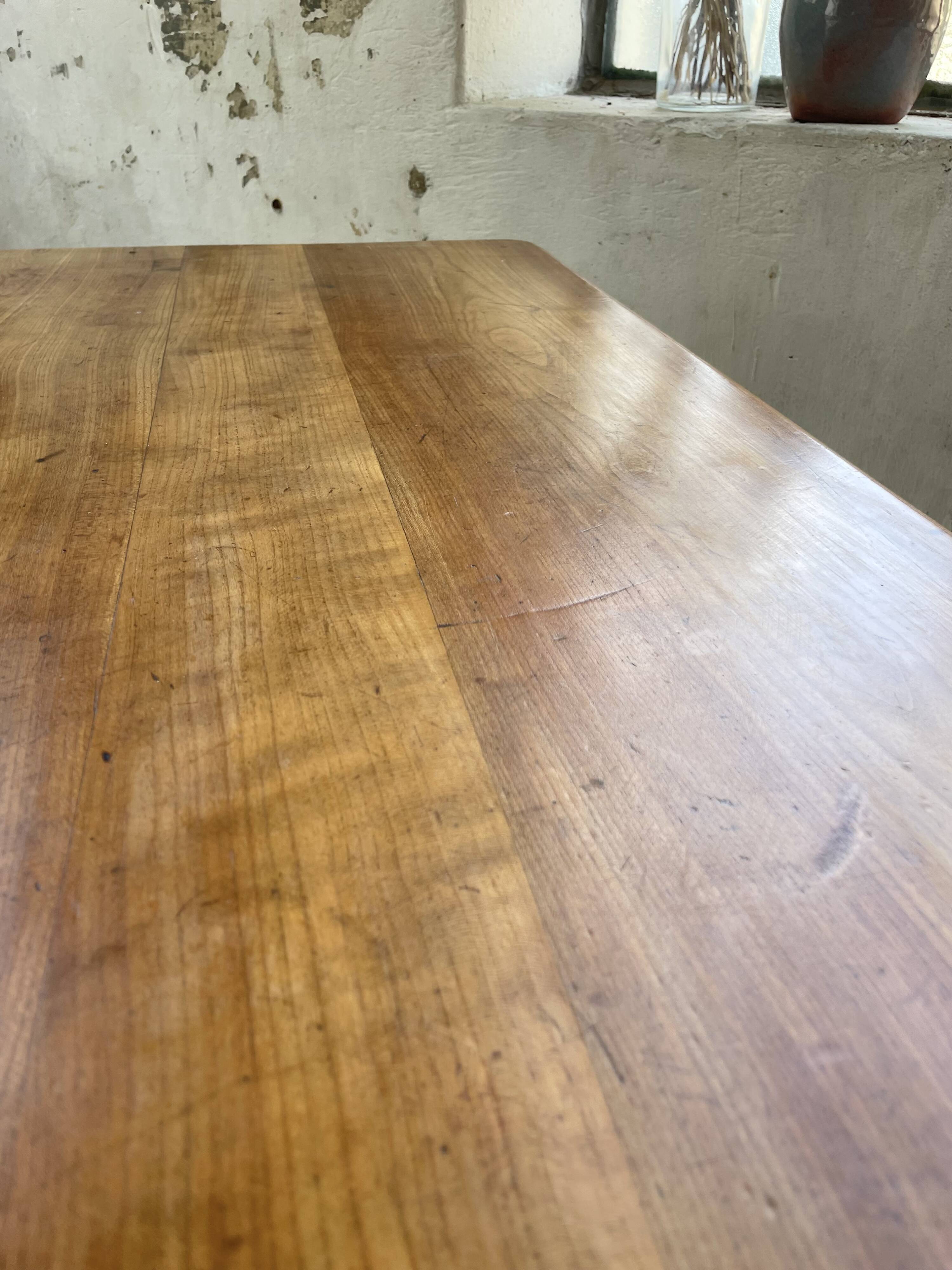 Walnut farm table 185 cm