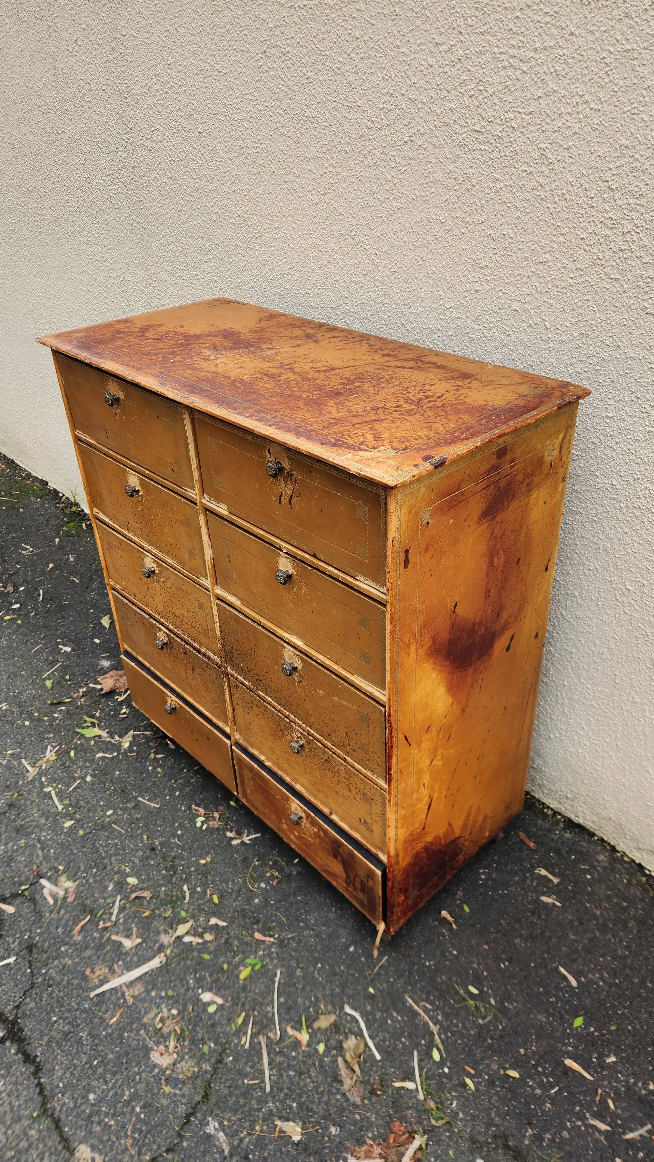 Cardboard box-making cabinet from 1950