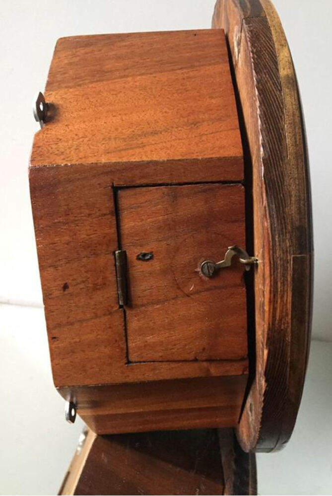 Antique mahogany wall bracket with glass lid