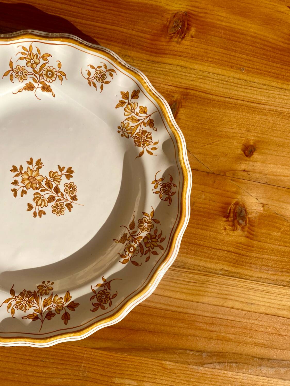 Assiette décorative Moustiers