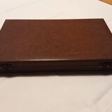 Ensemble de 12 couteaux en bakélite et lame inox