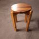 Tabouret en pin vintage