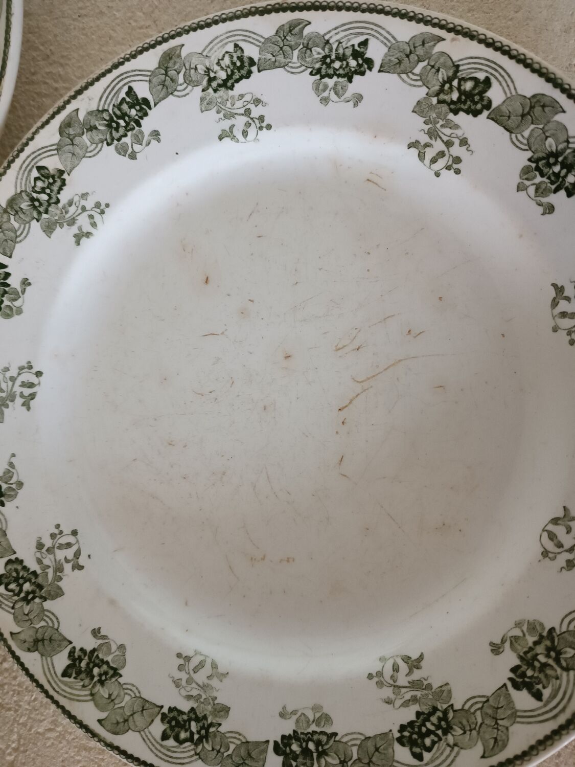 3 assiettes terre de fer Moulin des loups