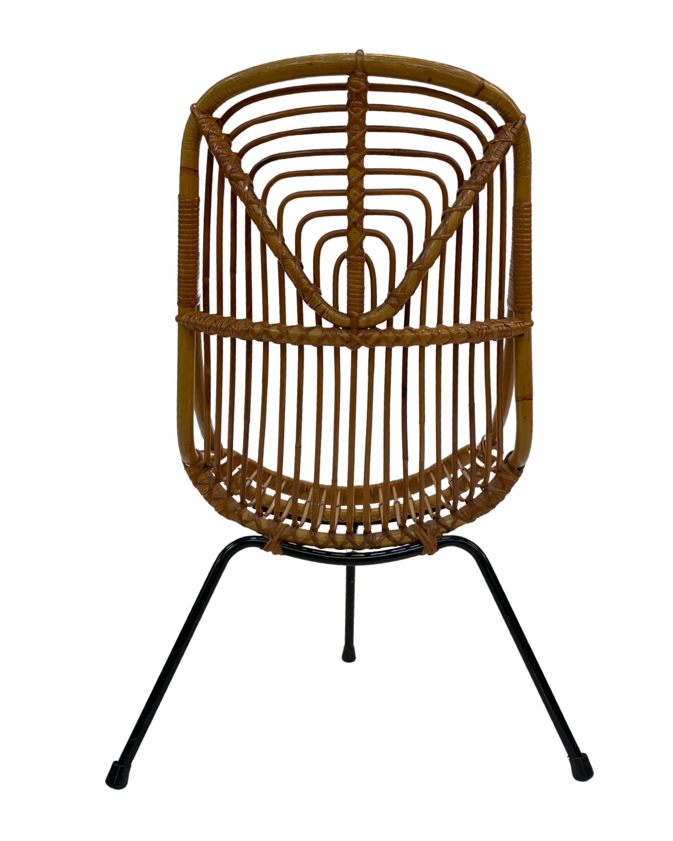 Tripod Rattan easy chair by Dirk van Sliedregt Rohe Noordwolde 1960 in the Netherlands