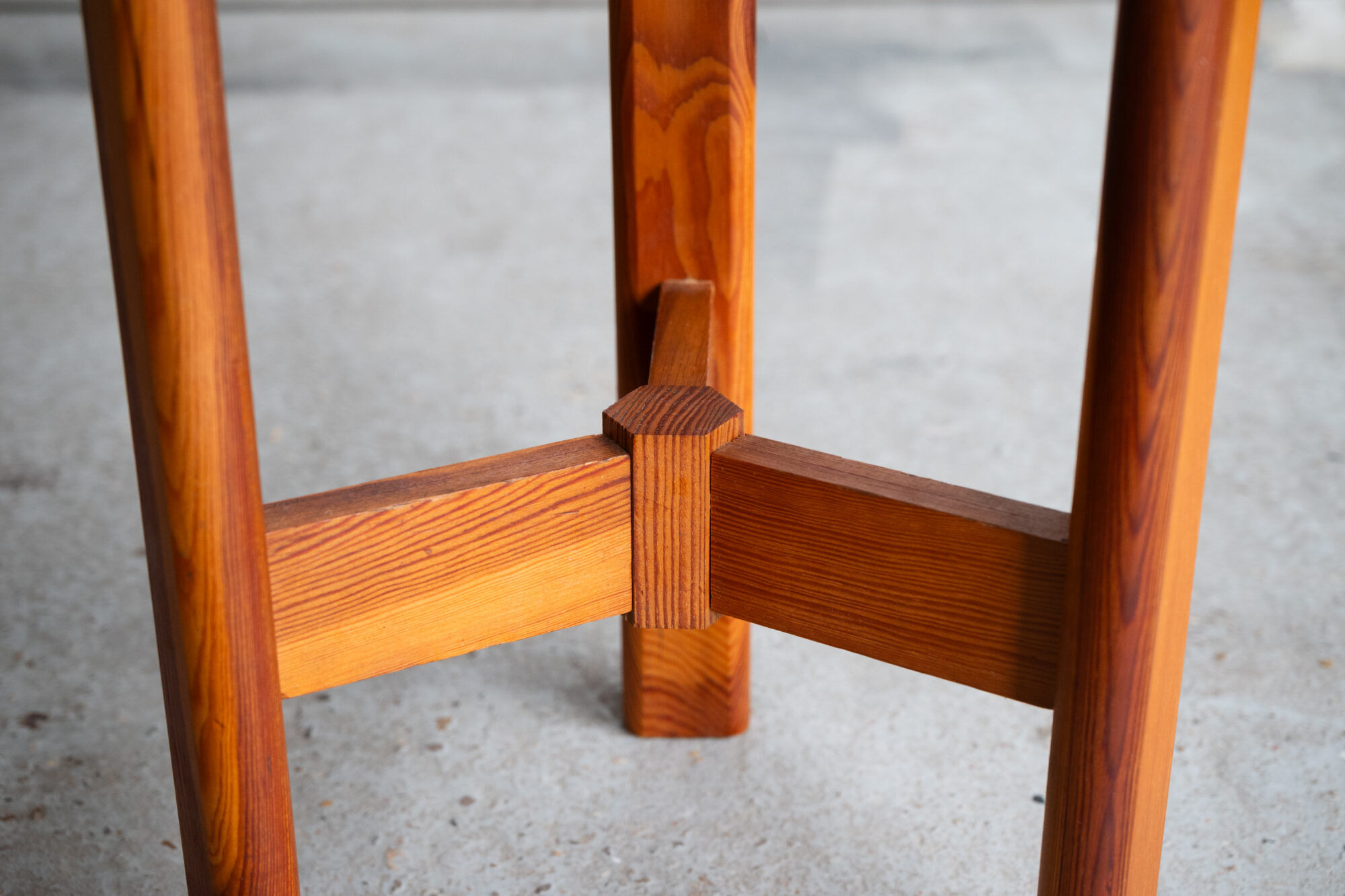 Ensemble de 4 tabourets de bar, design français, années 1970