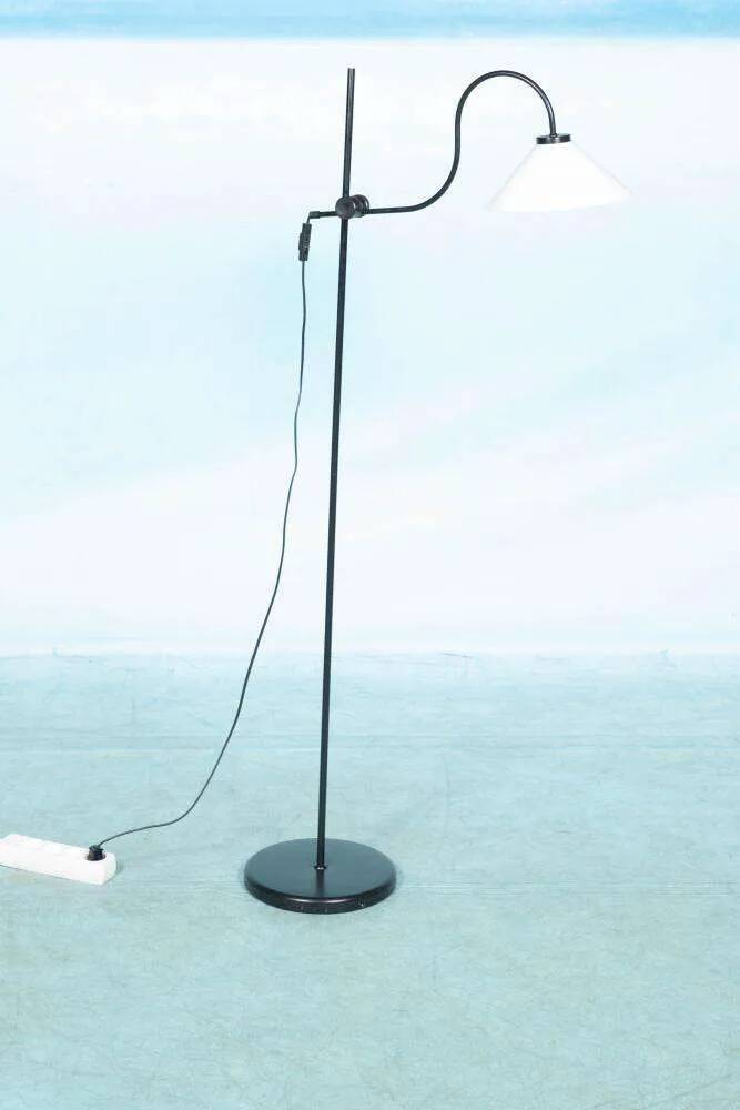 1970s minimalist floor lamp, adjustable reading lamp
