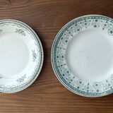 Set of 4 mismatched iron earth plates