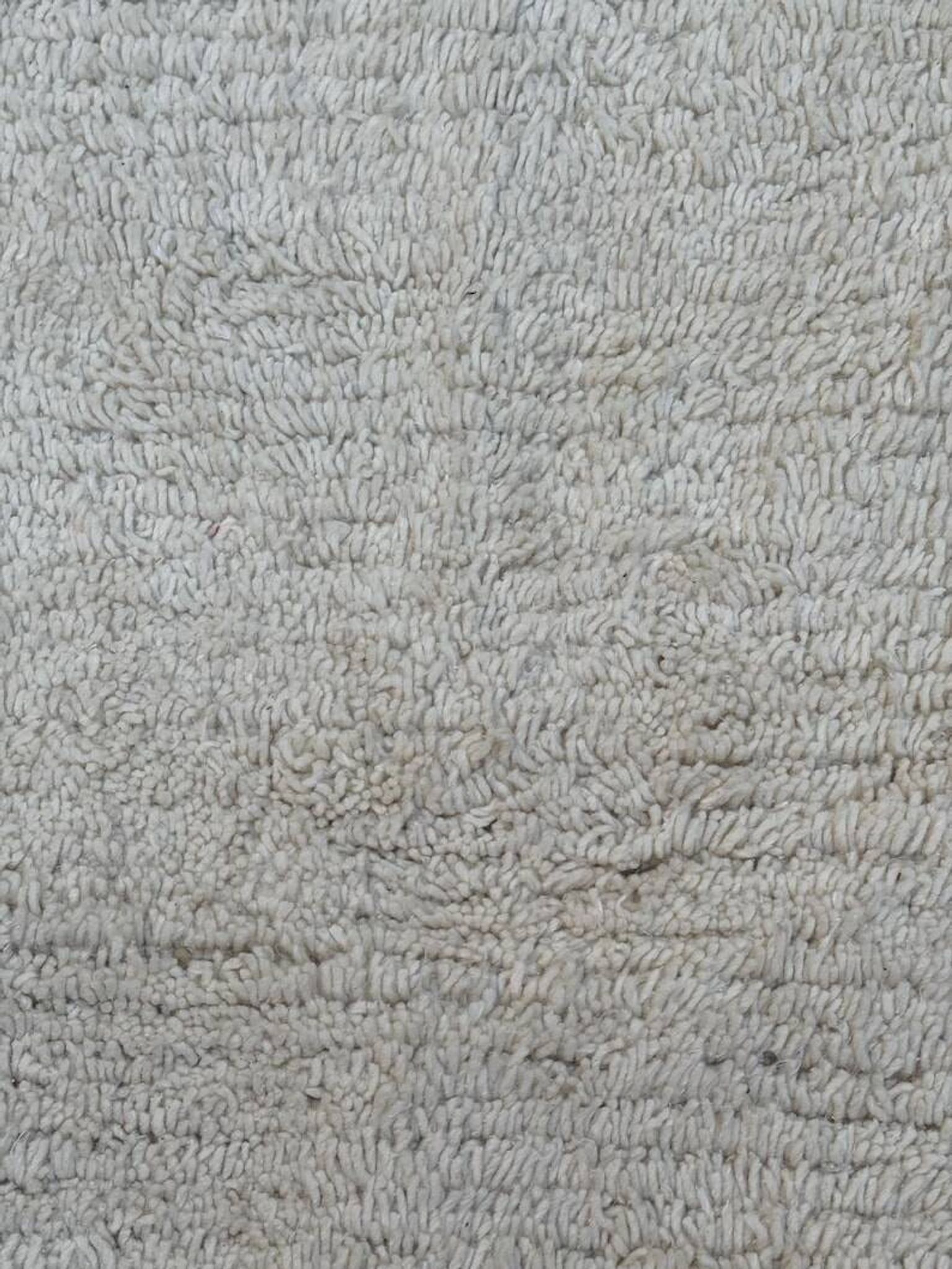 Simple handcrafted Berber rug 200cm x 300cm