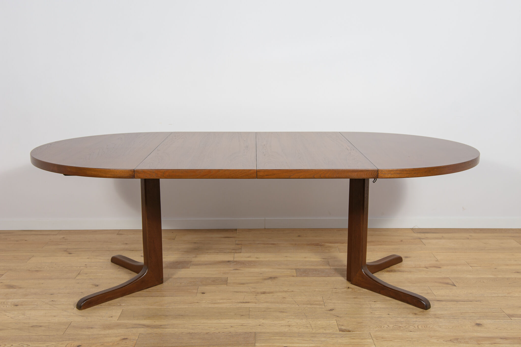 Table à manger ronde en teck extensible des années 1960, Danemark