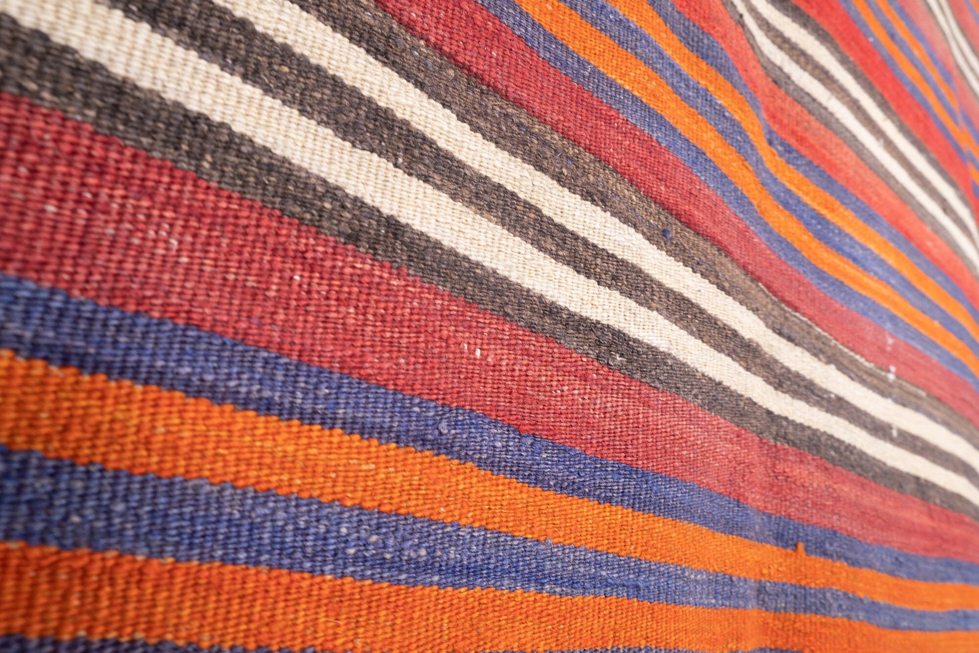 Vintage turkish kilim rug, 1970s - 306 X 324 cm