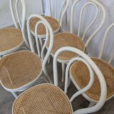 Ensemble de 6 chaises de salle à manger vintage de style Thonet : bois blanc et assise en cannage.