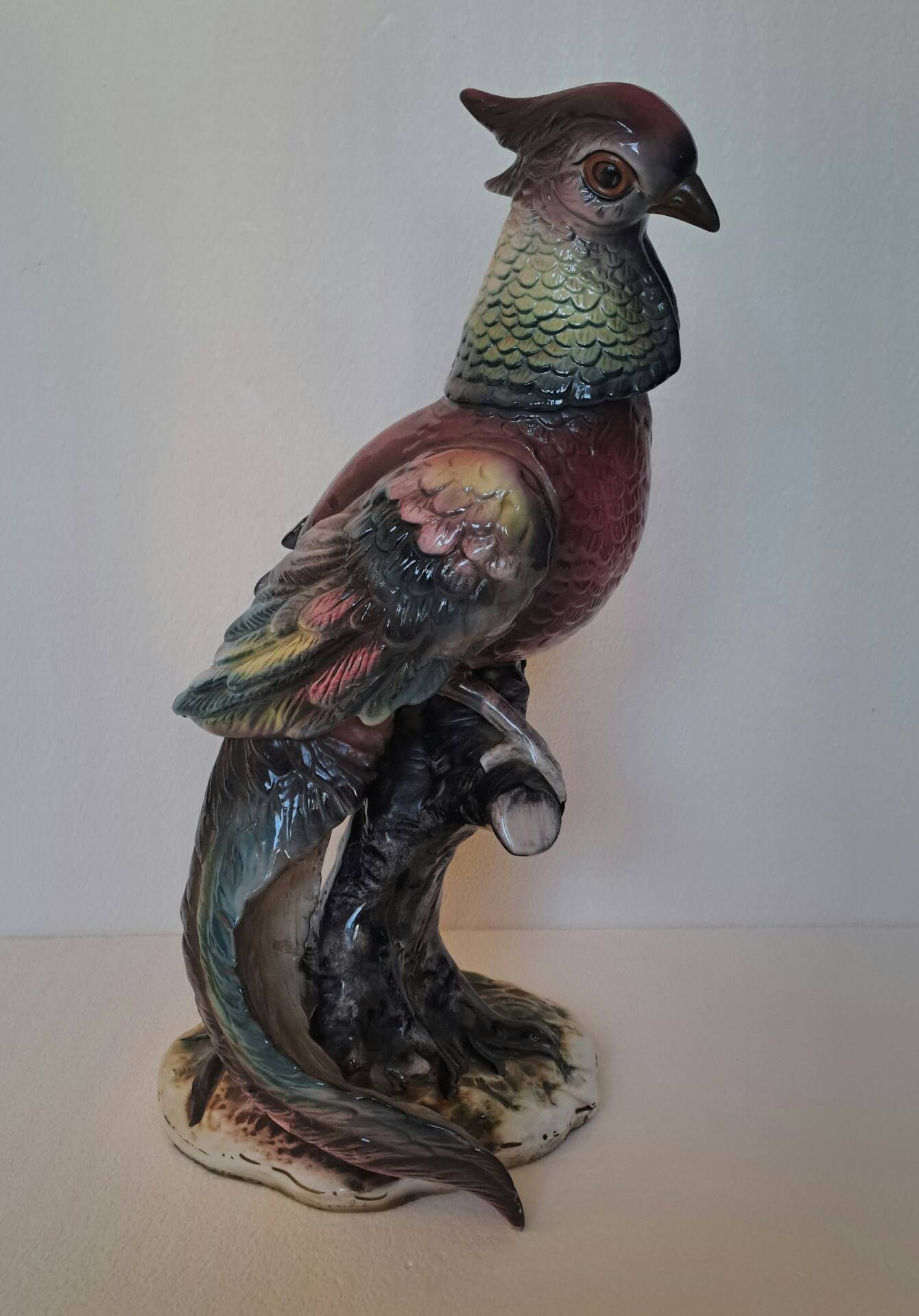 Large rooster sculpture in Capodimonte porcelain.