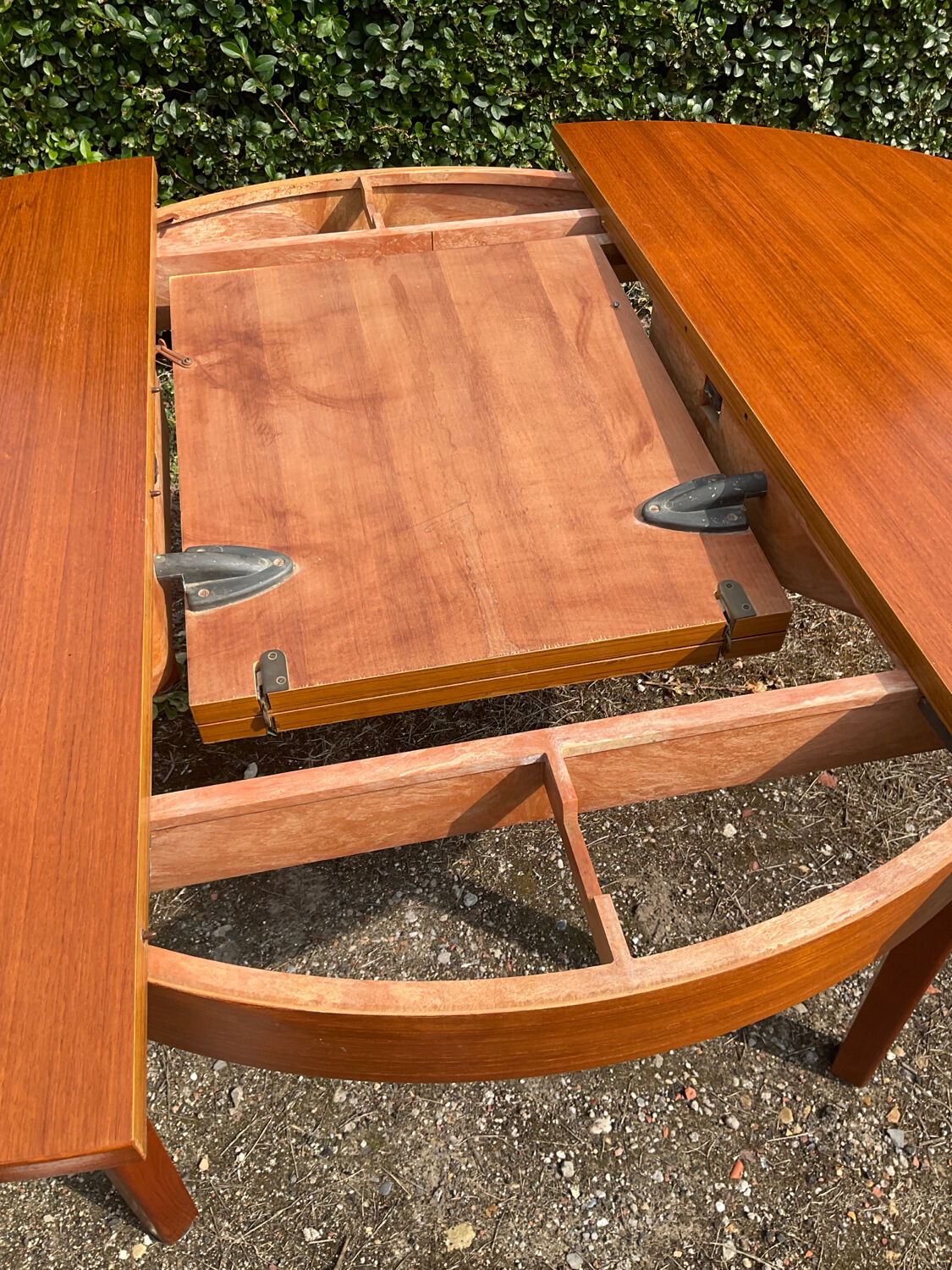 Scandinavian extending table from the 60s and 70s