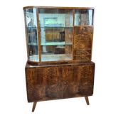 Cabinet d'exposition en noyer des années 1960 restauré avec verre à lamelles
