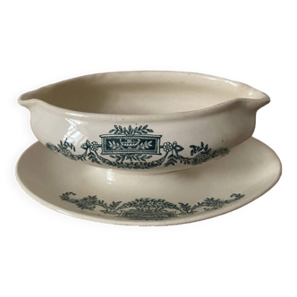 Old Terre de Fer porcelain gravy boat, Longchamp, Lutèce model