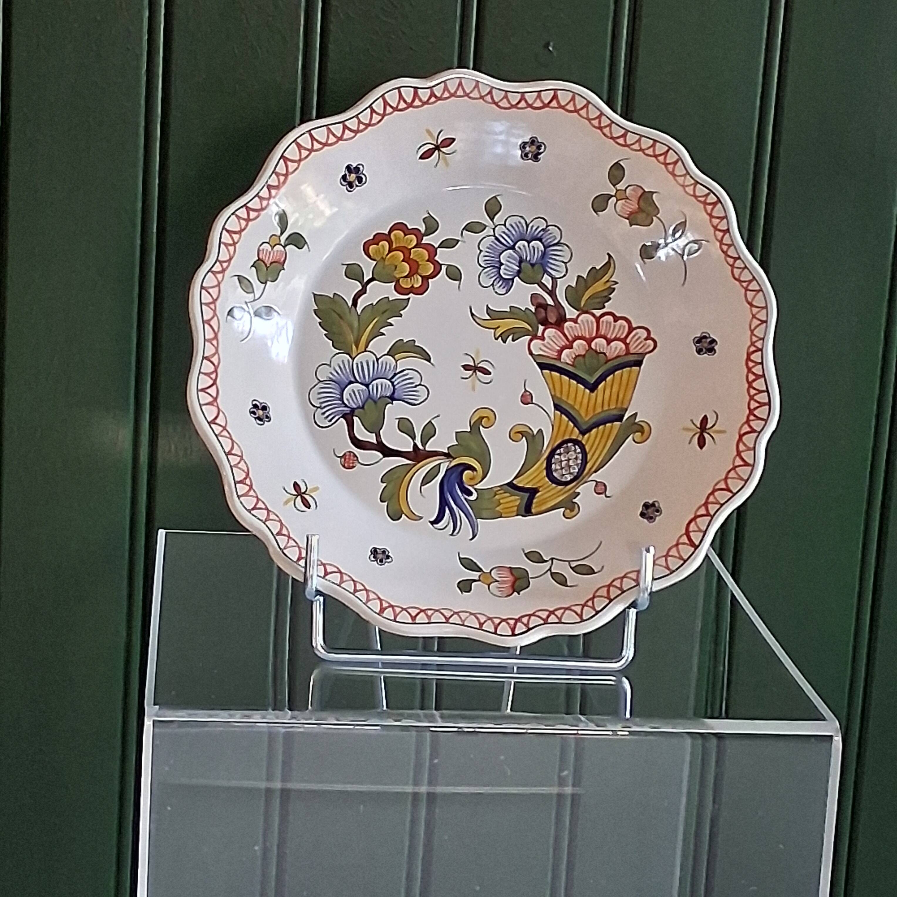 Antique earthenware plate in very good condition.