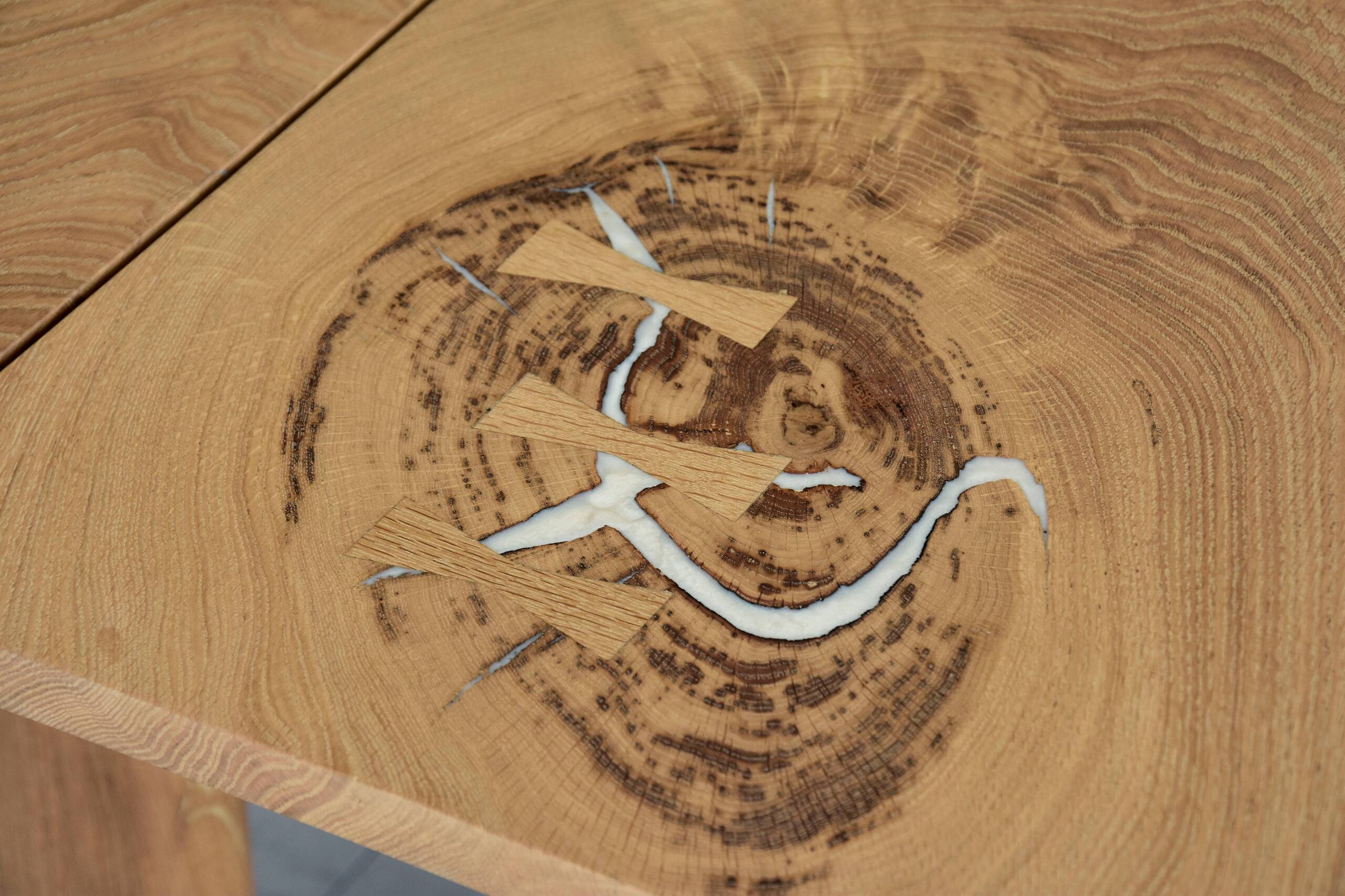 Solid oak dining table, seats 8 people.