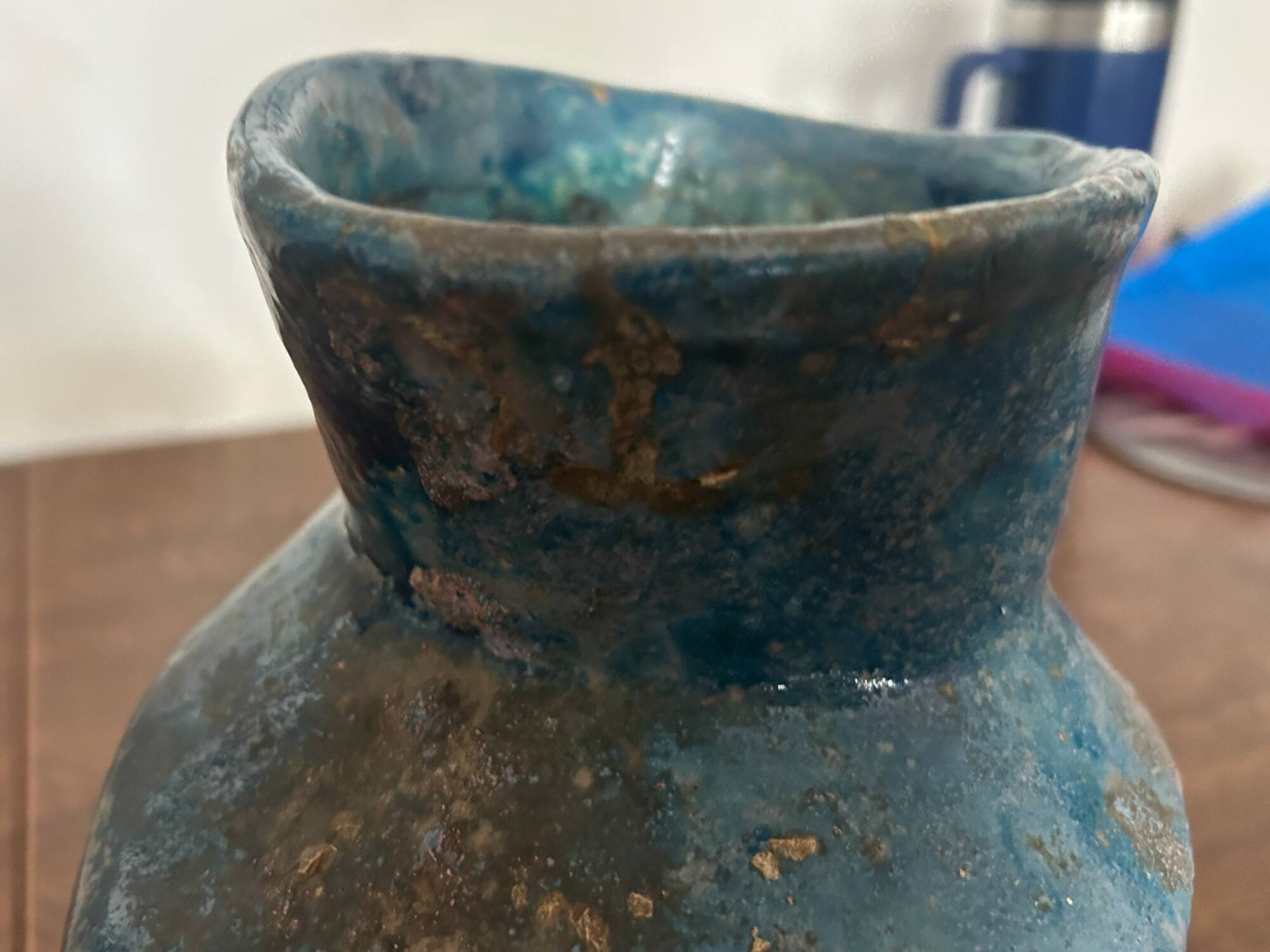 Brutalist vase in free form by Michel Lanos