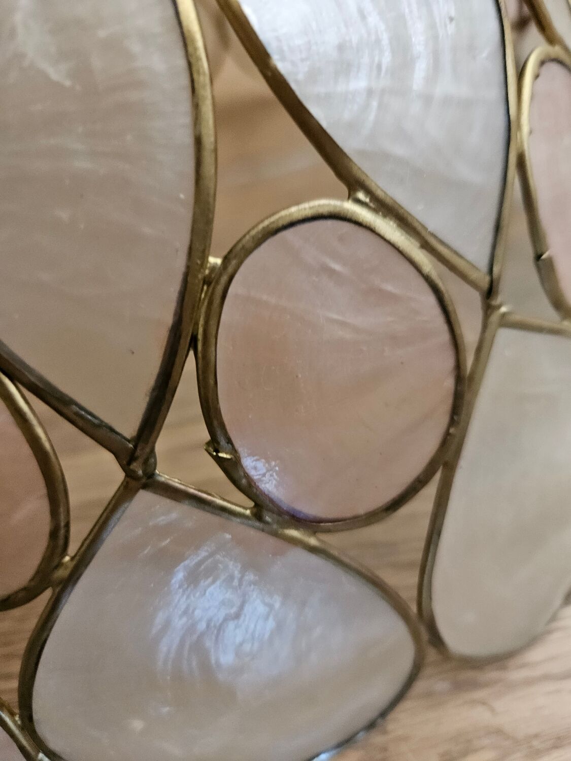 Mother-of-pearl pendant