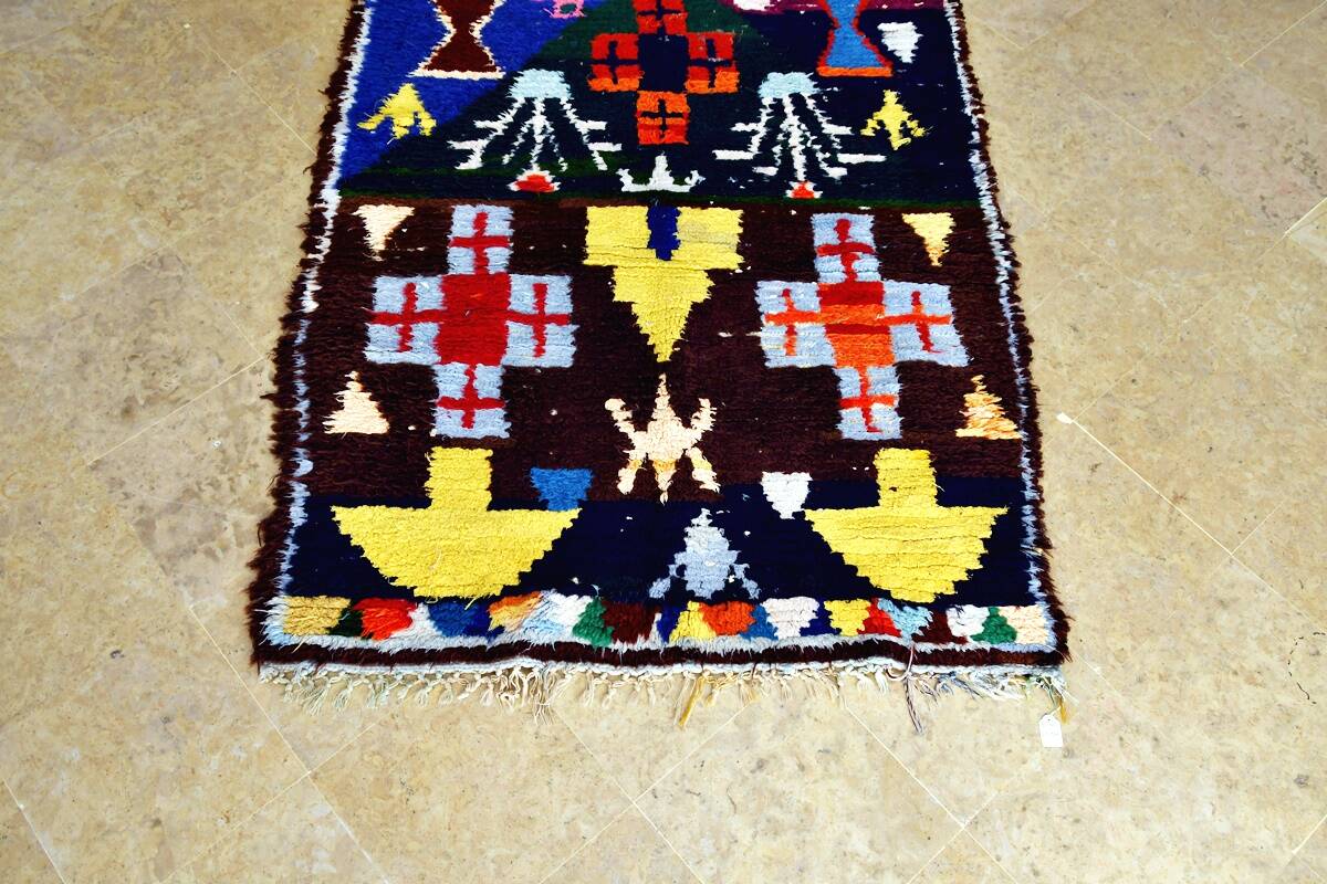 Moroccan Berber carpet Boucherouite 273 x 124 cm Excellent condition