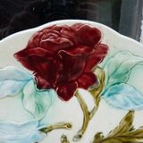 Flower pattern slip plate