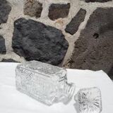 Glass whiskey decanter