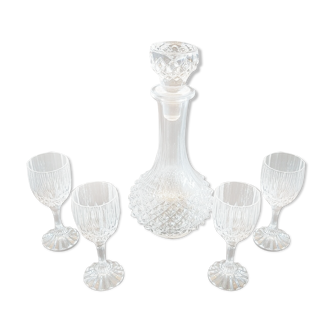 Crystal liquor service