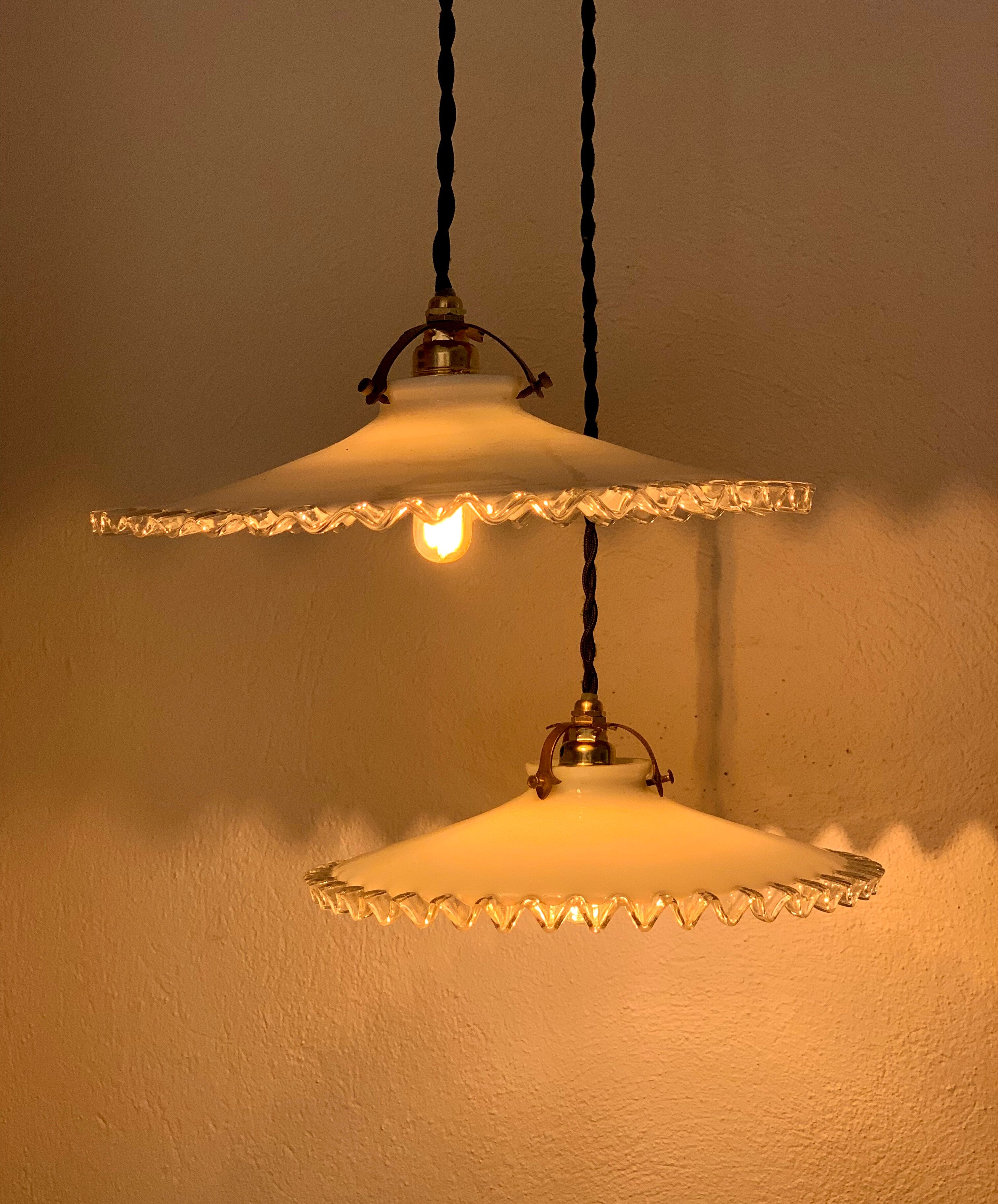 Pair of suspensions bistro opaline serrated