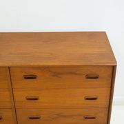 Enfilade scandinave moderne en teck avec tiroirs