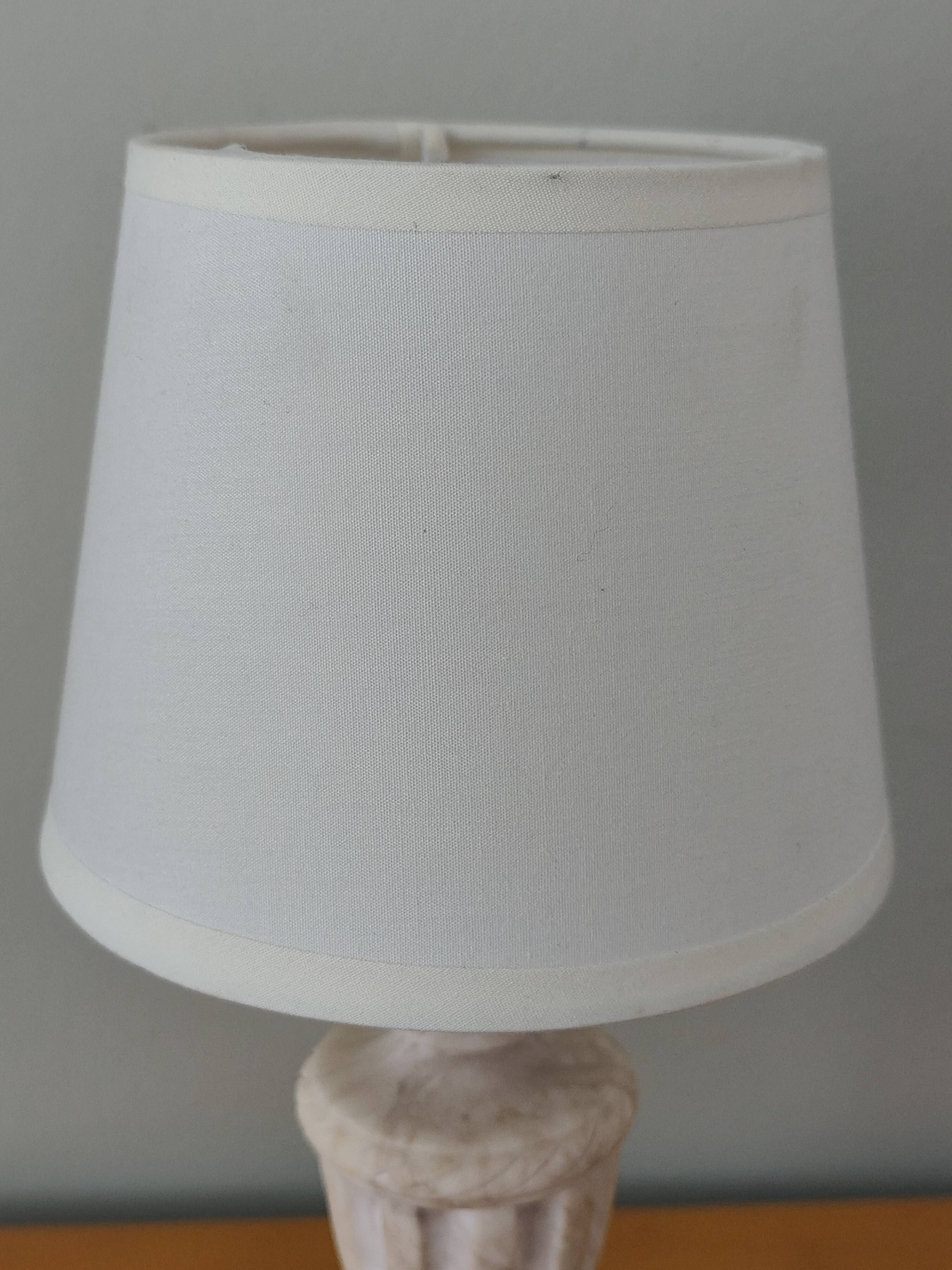 Lampe à poser en albâtre